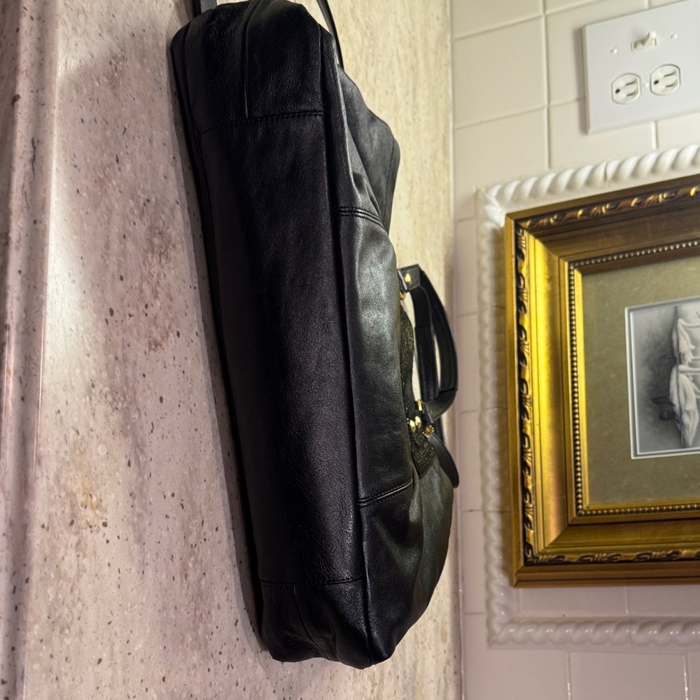 Coach Black Leather Shoulder Bag - Picture 11 of 16